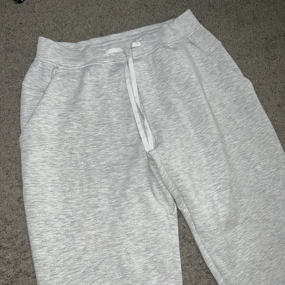 LULULEMON Smooth Spacer Jogger Pants Men's sz M Gray Tapered LM5B18S